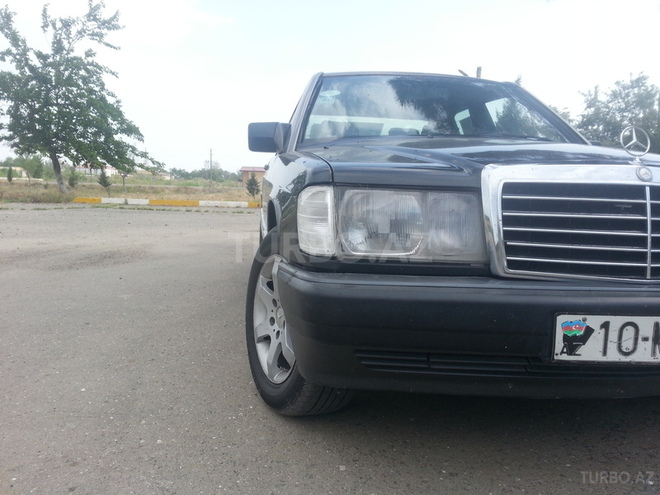 Mercedes 190 1992, 219,000 km - 1.8 l - Bakı