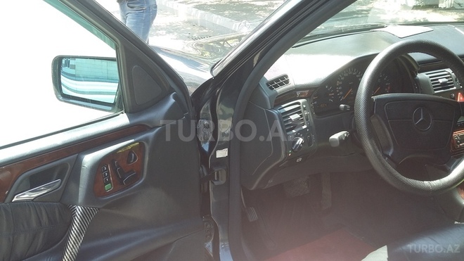 Mercedes E 230 1996, 30,000 km - 0.2 l - Bakı