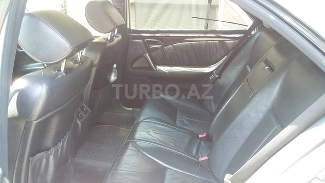 Mercedes E 230 1996, 30,000 km - 0.2 l - Bakı