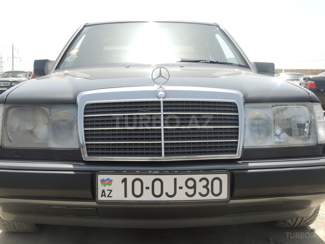 Mercedes E 230 1991, 250,000 km - 2.3 л - Bakı