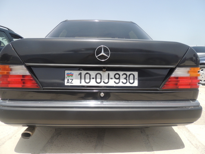 Mercedes E 230 1991, 250,000 km - 2.3 л - Bakı