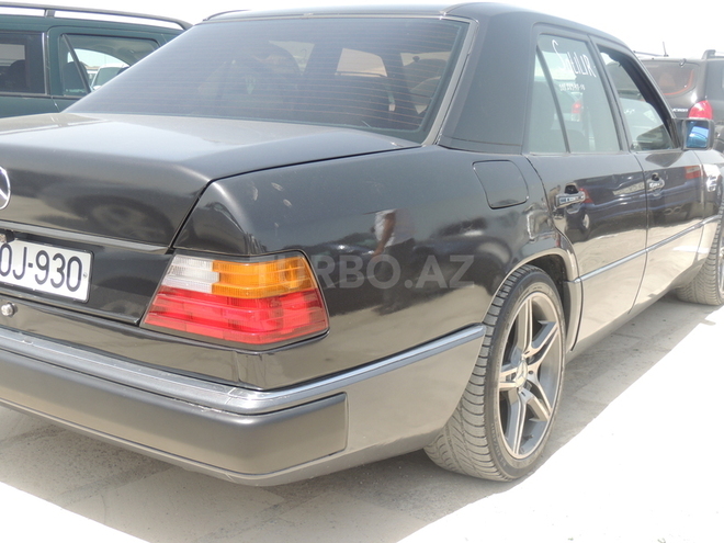 Mercedes E 230 1991, 250,000 km - 2.3 л - Bakı