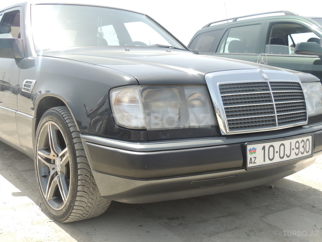Mercedes E 230 1991, 250,000 km - 2.3 л - Bakı
