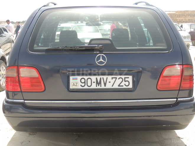 Mercedes E 240 1998, 250,000 km - 2.4 l - Bakı