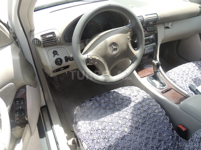 Mercedes C 200 2001, 236,000 km - 2.0 l - Bakı