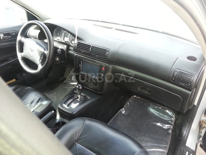 Volkswagen Passat 2002, 185,000 km - 1.8 л - Bakı