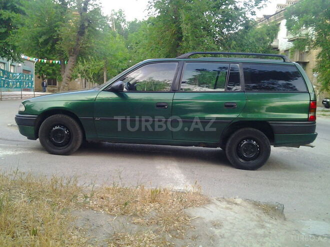 Opel Astra 1996, 247,000 km - 1.6 л - Bakı