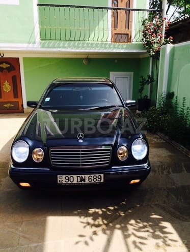 Mercedes E 230 1996, 218,000 km - 2.3 l - Bakı
