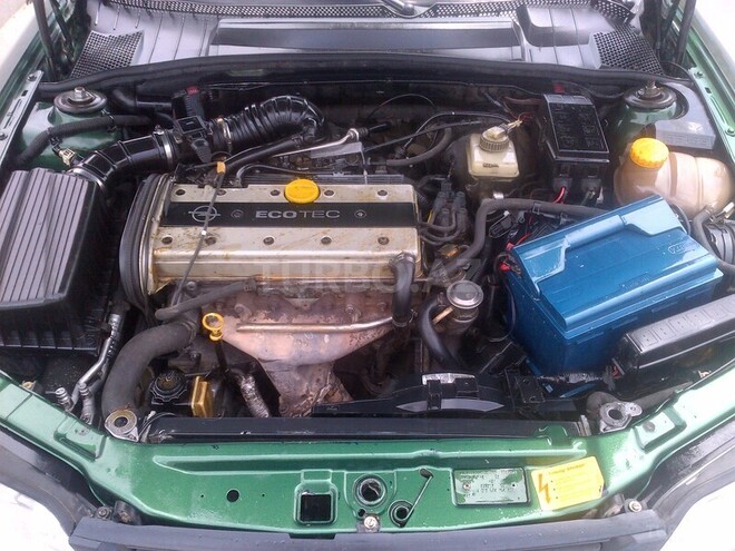 Opel Vectra 1997, 189,000 km - 1.6 l - Bakı
