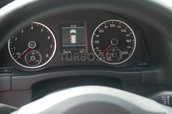Volkswagen Tiguan 2012, 26,500 km - 2.0 l - Bakı