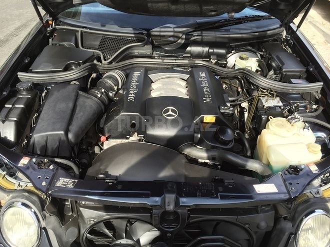 Mercedes E 240 1998, 266,000 km - 2.4 l - Bakı