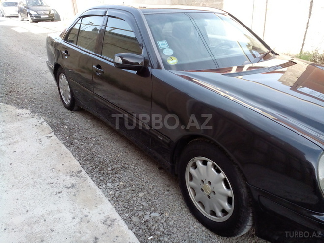 Mercedes E 220 1999, 200,315 km - 2.2 l - Bakı
