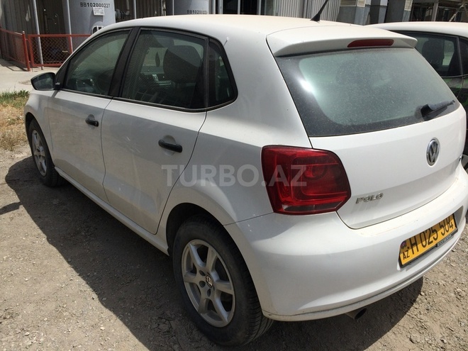 Volkswagen Polo 2012, 125,252 km - 1.4 l - Bakı