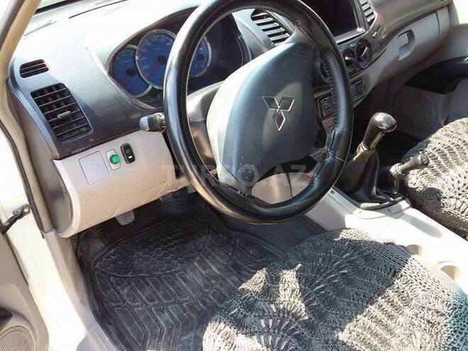 Mitsubishi L200 2008, 96,000 km - 2.5 l - Bakı