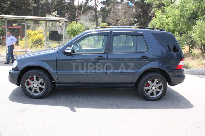 Mercedes ML 270 2002, 266,000 km - 2.7 л - Bakı