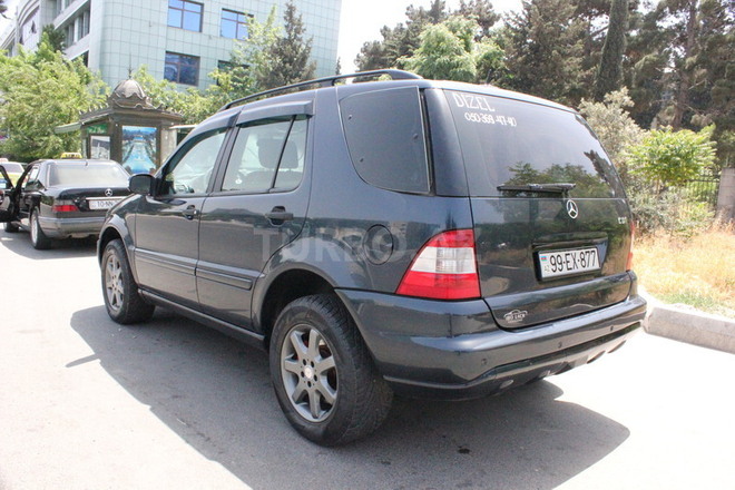 Mercedes ML 270 2002, 266,000 km - 2.7 л - Bakı