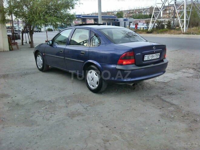 Opel Vectra 1997, 245,000 km - 1.8 l - Bakı