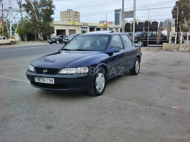 Opel Vectra 1997, 245,000 km - 1.8 l - Bakı