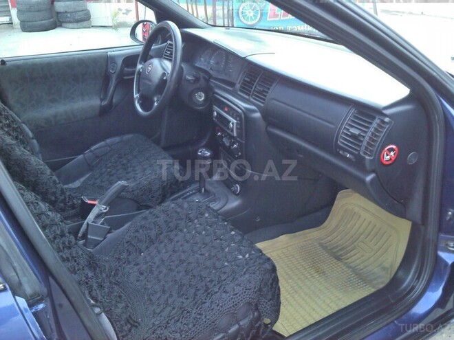 Opel Vectra 1997, 245,000 km - 1.8 l - Bakı
