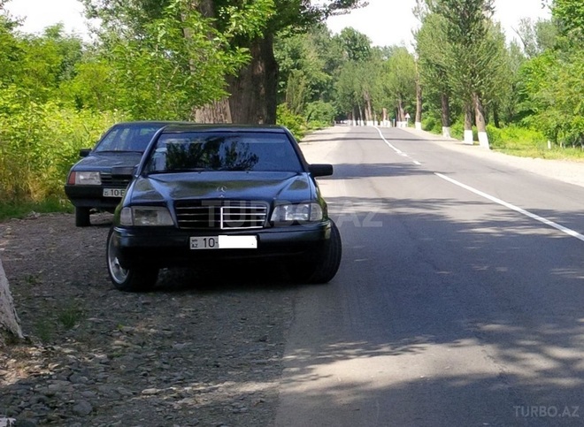 Mercedes C 220 1994, 500,000 km - 2.2 l - Bakı