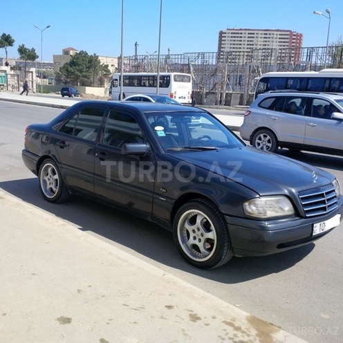 Mercedes C 220 1994, 500,000 km - 2.2 l - Bakı
