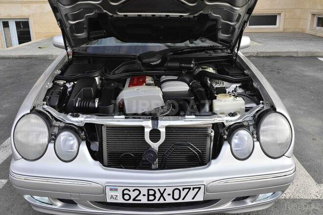 Mercedes E 200 2001, 184,000 km - 2.0 l - Bakı