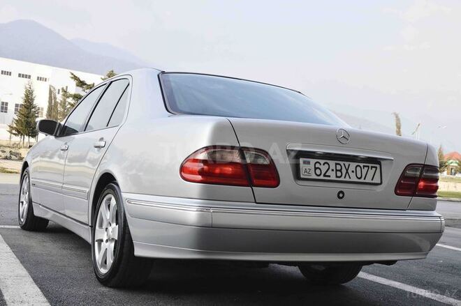 Mercedes E 200 2001, 184,000 km - 2.0 l - Bakı