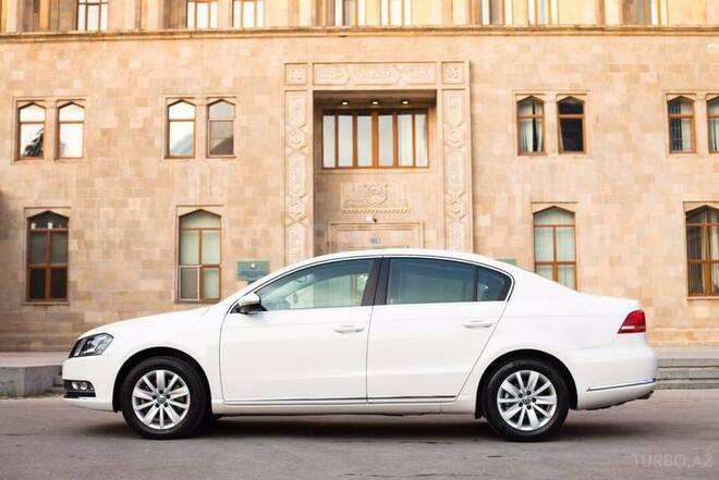 Volkswagen Passat 2013, 25,000 km - 1.8 l - Bakı
