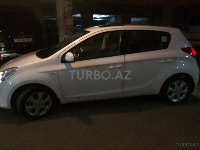 Hyundai i20 2011, 20 km - 1.6 l - Bakı