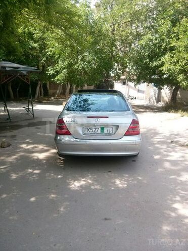 Mercedes E 240 2004, 86,700 km - 2.6 l - Bakı