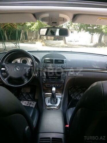 Mercedes E 240 2004, 86,700 km - 2.6 l - Bakı