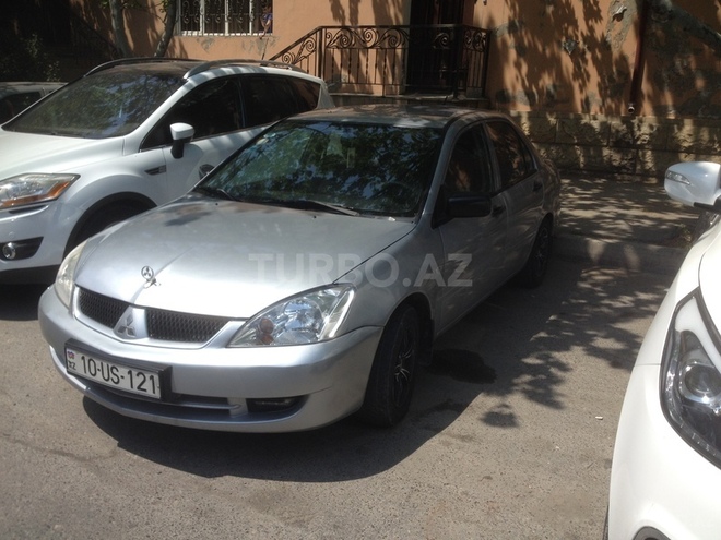 Mitsubishi Lancer 2006, 200,000 km - 1.3 л - Bakı
