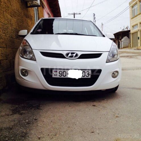 Hyundai i20 2011, 99,000 km - 1.4 l - Bakı
