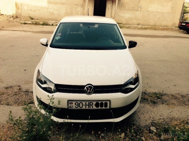 Volkswagen Polo 2010, 84,400 km - 1.4 л - Bakı