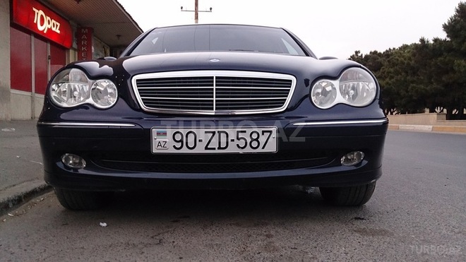 Mercedes C 200 2000, 240,000 km - 2.0 л - Bakı