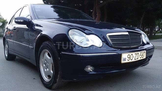 Mercedes C 200 2000, 240,000 km - 2.0 л - Bakı