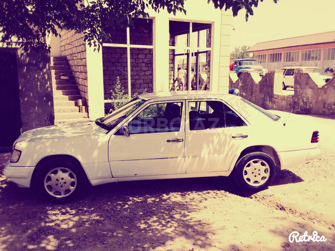 Mercedes  1989, 350,000 km - 2.0 л - Bakı