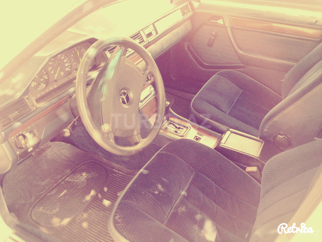 Mercedes  1989, 350,000 km - 2.0 л - Bakı