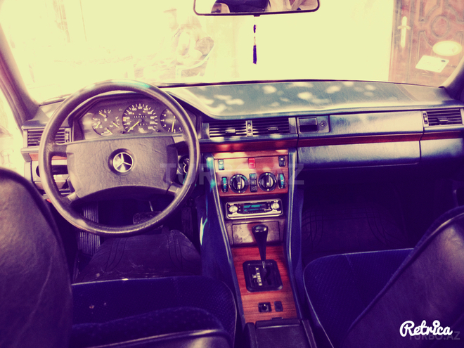 Mercedes  1989, 350,000 km - 2.0 л - Bakı