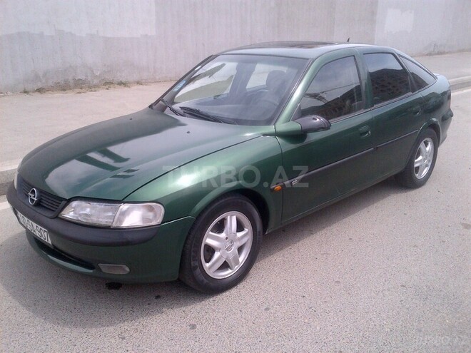 Opel Vectra 1997, 167,800 km - 1.6 l - Bakı
