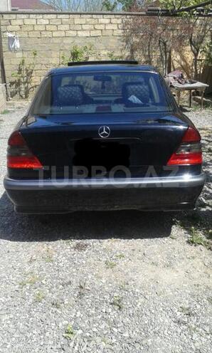 Mercedes C 230 1999, 142,000 km - 2.3 l - Bakı