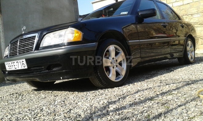 Mercedes C 230 1999, 142,000 km - 2.3 l - Bakı