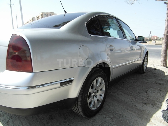 Volkswagen Passat 2003, 170,000 km - 1.8 л - Bakı