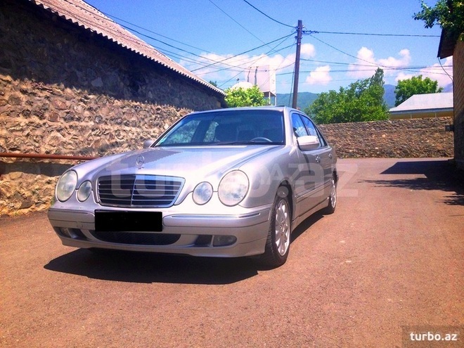 Mercedes E 240 2002, 195,100 km - 2.4 л - Bakı
