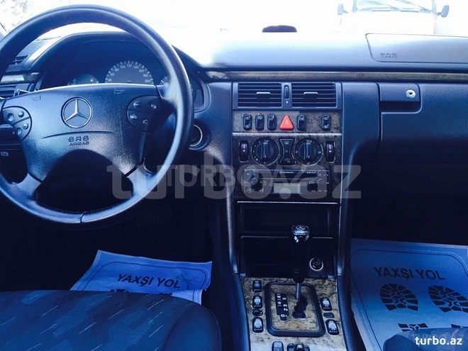 Mercedes E 240 2002, 195,100 km - 2.4 л - Bakı