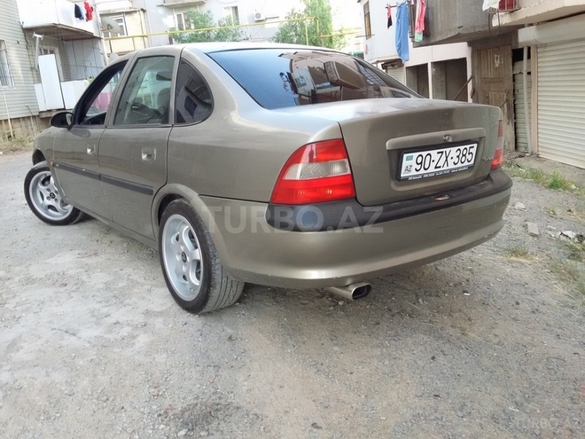 Opel Vectra 1996, 282,000 km - 1.8 l - Bakı