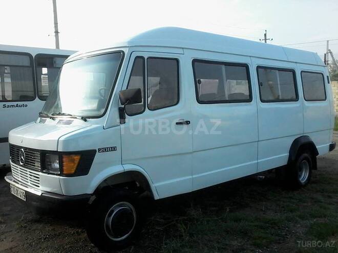 Mercedes 208 D 1992, 155,669 km - 2.9 l - Bakı