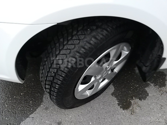 Hyundai Accent 2009, 69,000 km - 1.4 l - Bakı