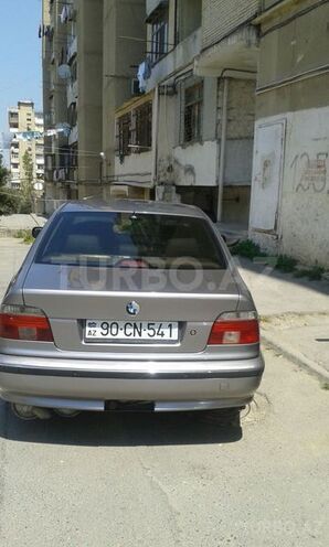 BMW 528 1996, 340,000 km - 2.8 l - Bakı