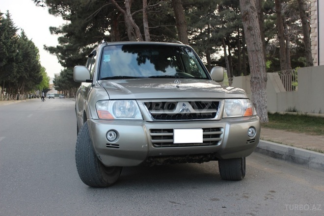 Mitsubishi Pajero 2004, 210,000 km - 2.4 l - Bakı